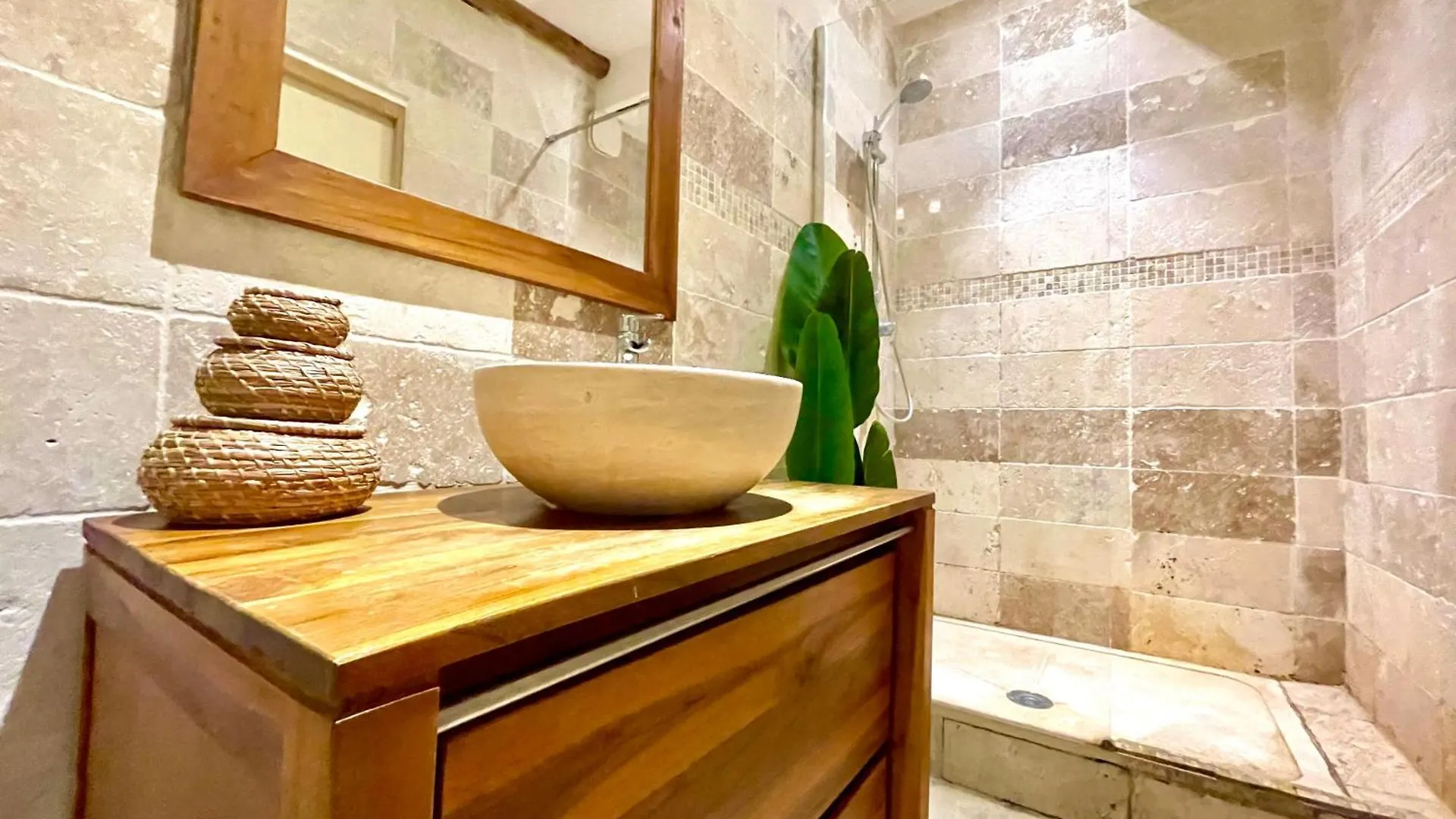 דירה Bngo I Luxe & Confort I Lyon Centre, 4 Personnes, Toilette Separe, Place Des Terreaux