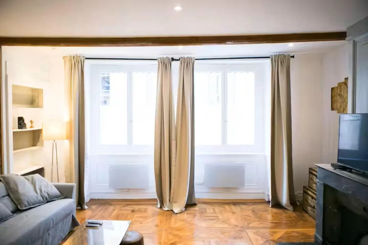Appartement Bngo I Luxe & Confort I Lyon Centre, 4 Personnes, Toilette Separe, Place Des Terreaux