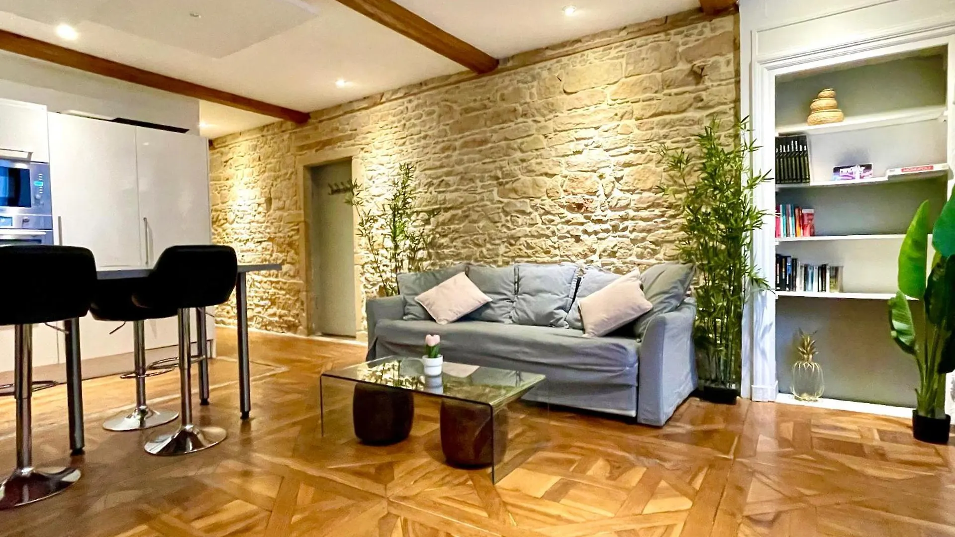 Bngo I Luxe & Confort I Lyon Centre, 4 Personnes, Toilette Separe, Place Des Terreaux