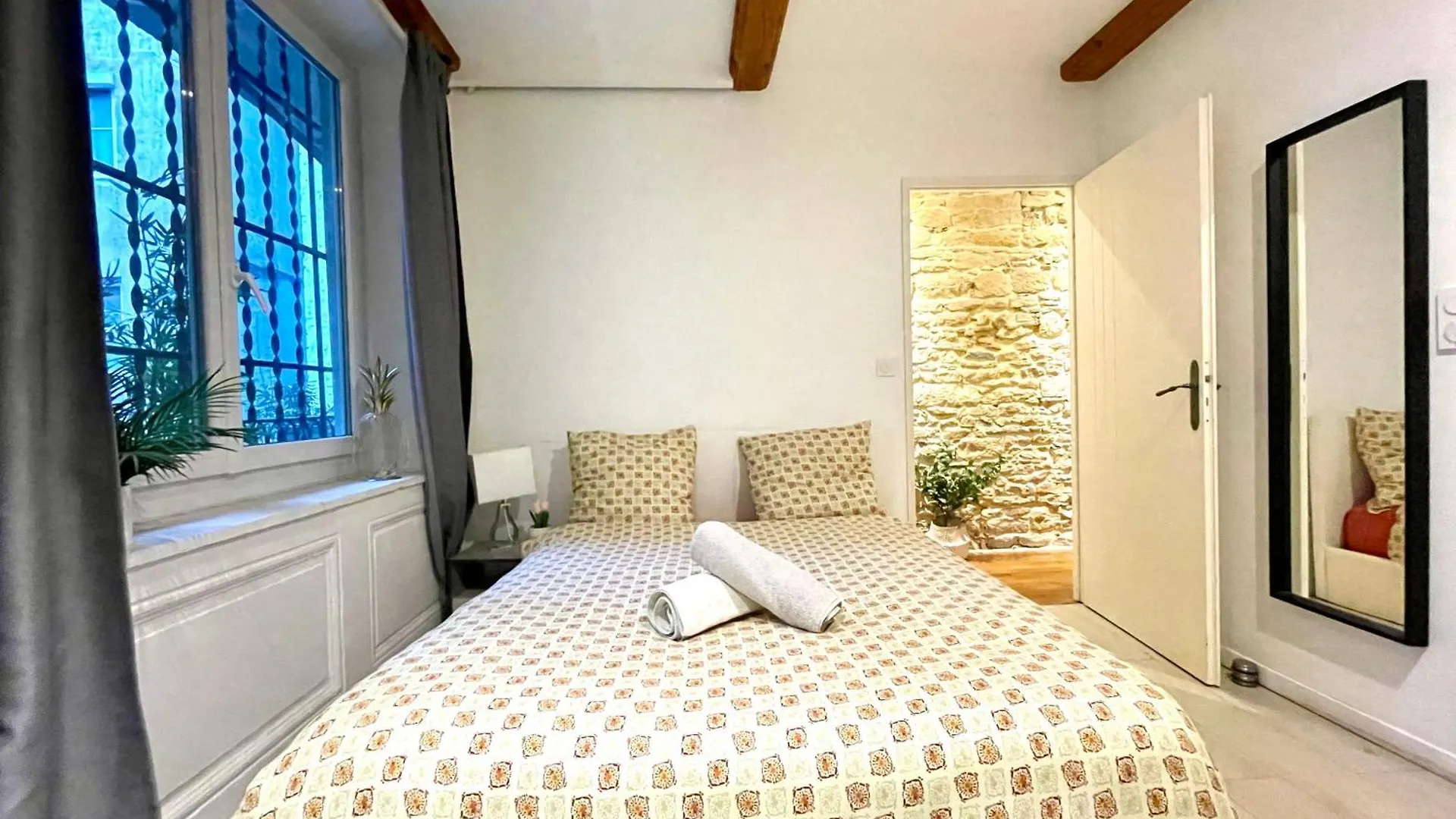 Bngo I Luxe & Confort I Lyon Centre, 4 Personnes, Toilette Separe, Place Des Terreaux Frankrijk